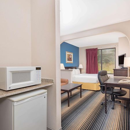 Hotel Baymont By Wyndham Laurel Extérieur photo