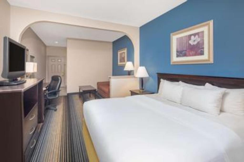 Hotel Baymont By Wyndham Laurel Extérieur photo