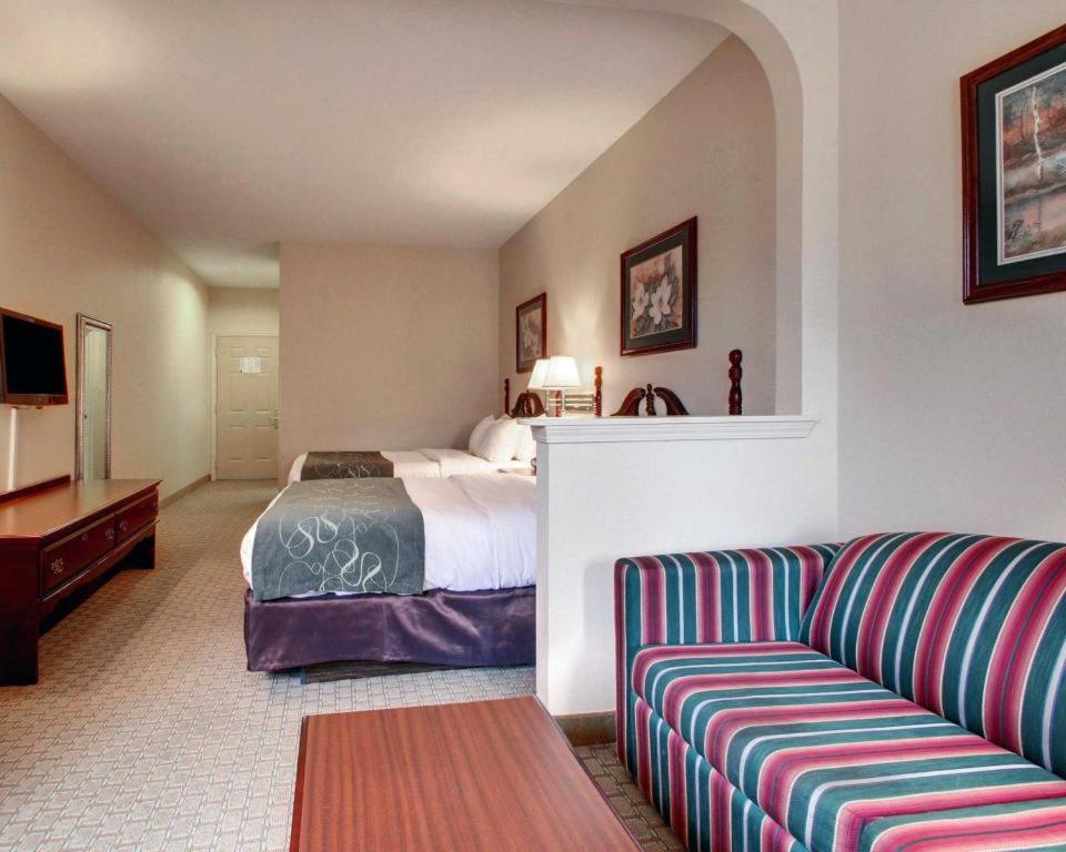Hotel Baymont By Wyndham Laurel Extérieur photo